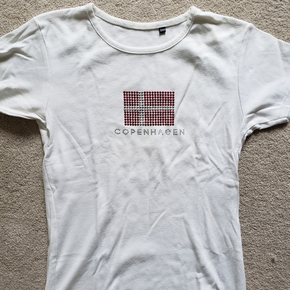 Two small tees - Picture 5 of 5